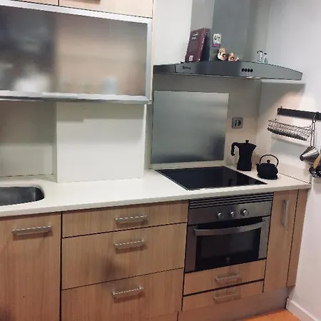 Dos Torres Bilbo Puerta Del Carmen Daire Zaragoza